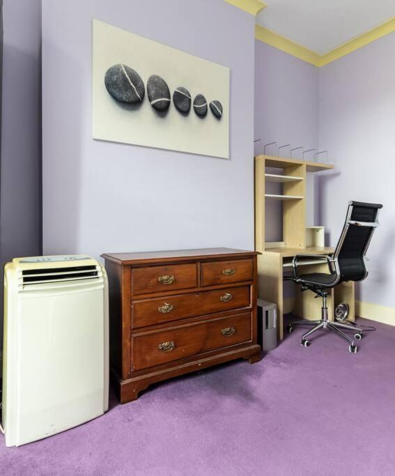 Apartament Stunning Three Bed In West Hampstead Londyn Zewnętrze zdjęcie
