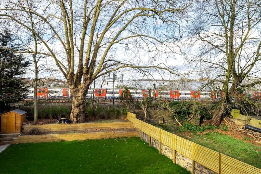 Apartament Stunning Three Bed In West Hampstead Londyn Zewnętrze zdjęcie